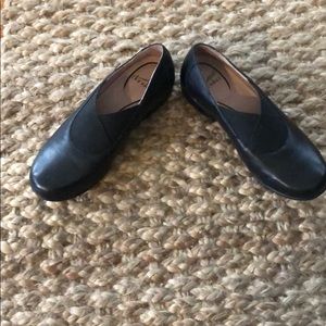 Black Dansko size 38 ( US 7.5-8) shoes
